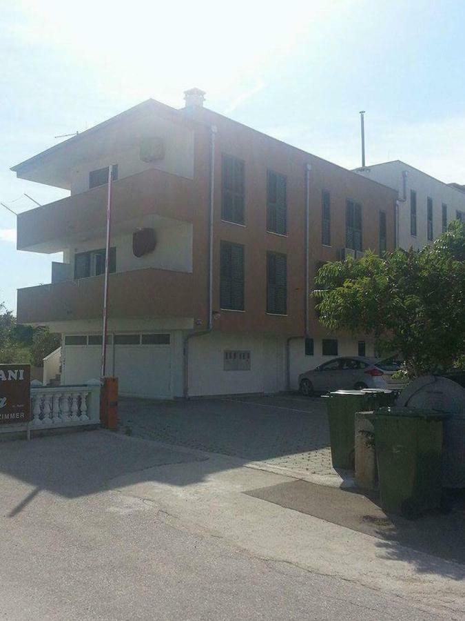 Kartini Apartment Nin Dış mekan fotoğraf